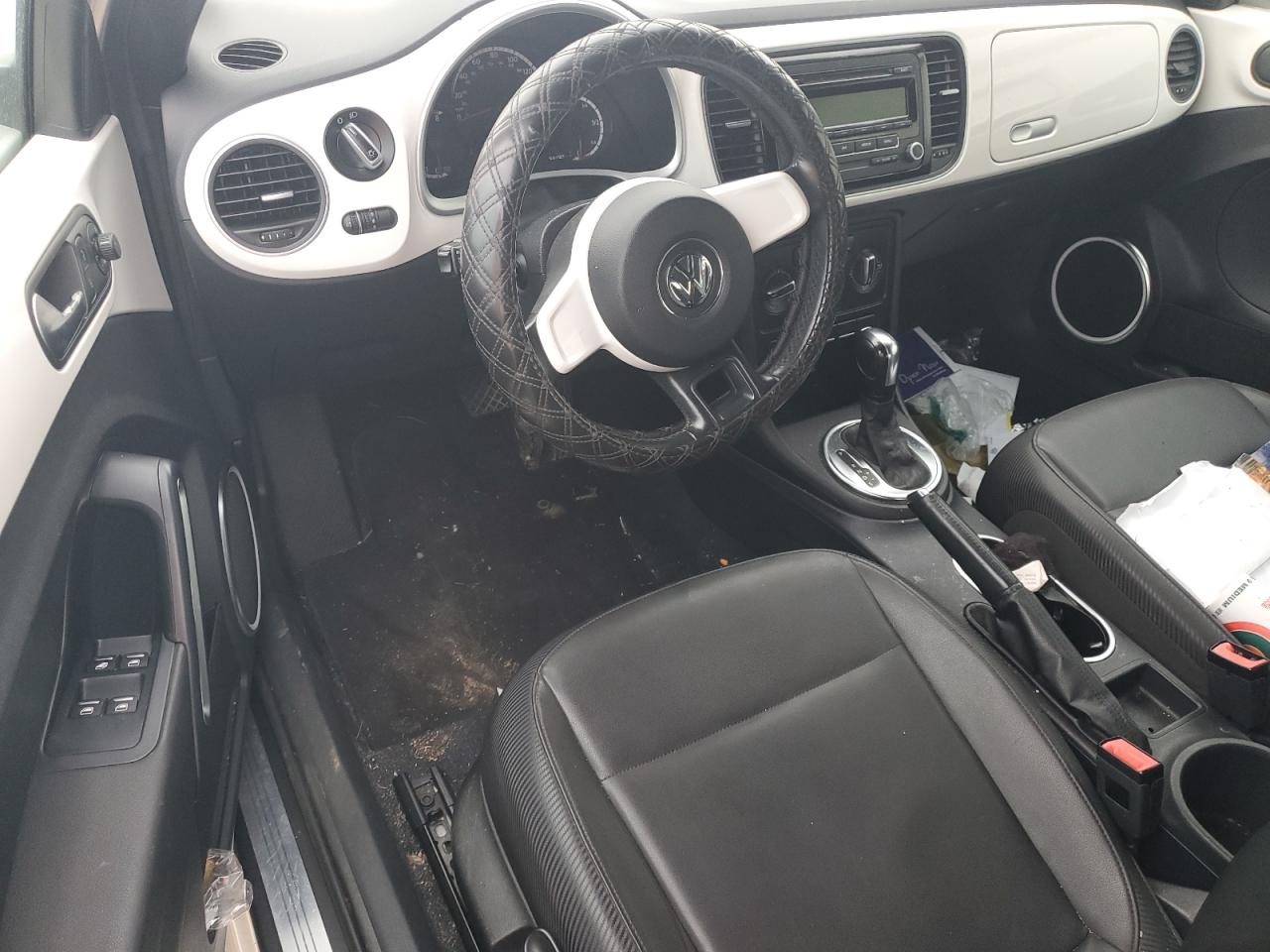 2013 Volkswagen Beetle VIN 3VW5P7AT6DM808825 Copart auction photo, front end / minor dent/scratches damage thumbnail 8