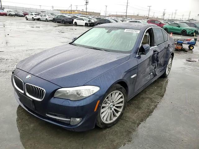 2013 BMW 5er VIN WBAFR7C51DC828298 Copart auction photo, side / front end damage thumbnail 11