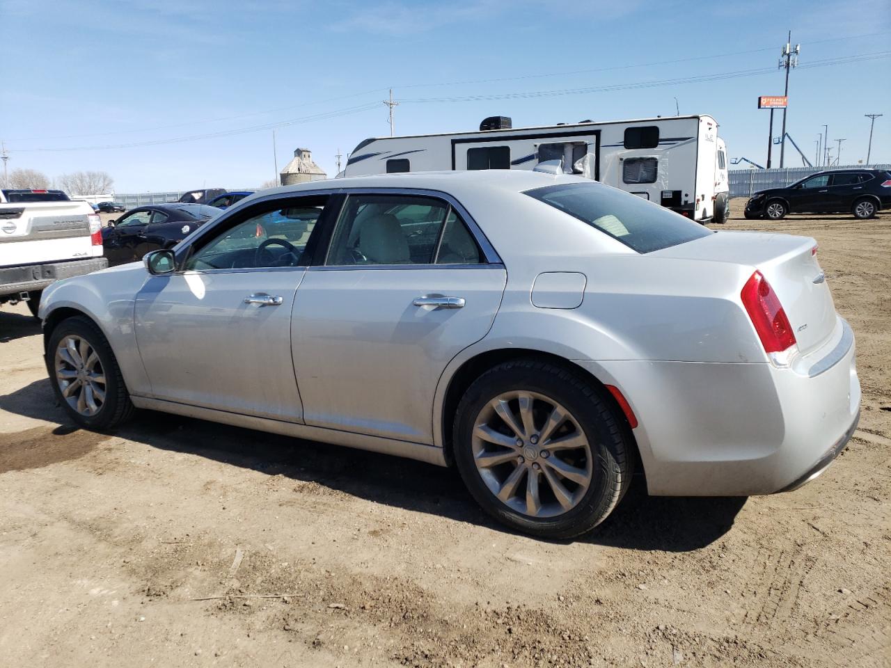 2019 Chrysler 300 VIN 2C3CCAKG9KH591128 Copart auction photo, front end damage thumbnail 2