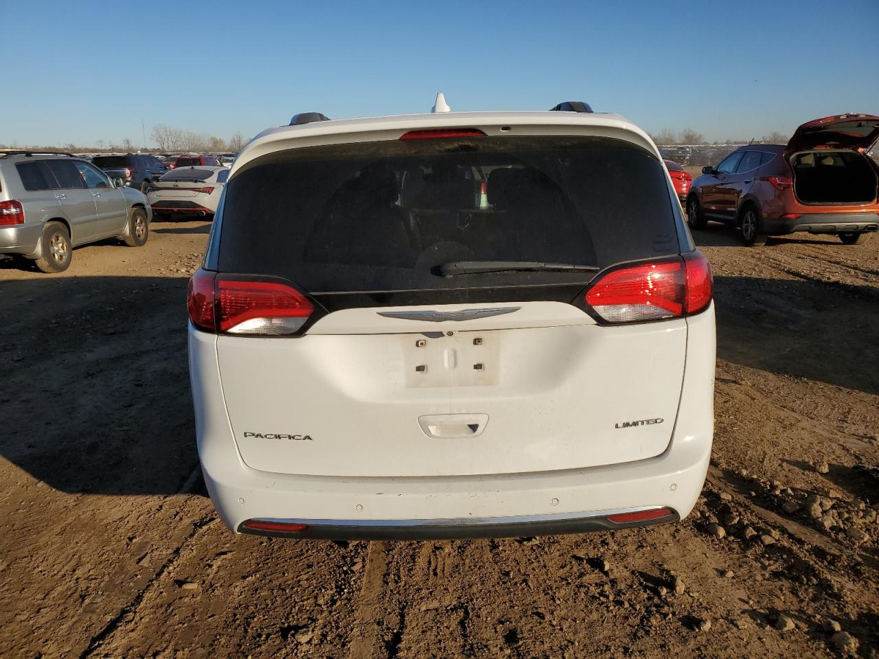 2017 Chrysler Pacifica VIN 2C4RC1GG3HR504406 Copart auction photo, side damage thumbnail 6
