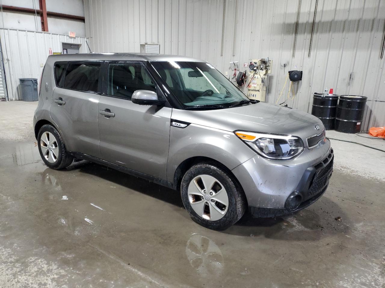 2016 KIA Soul VIN KNDJN2A25G7267573 Copart auction photo, undercarriage damage thumbnail 4