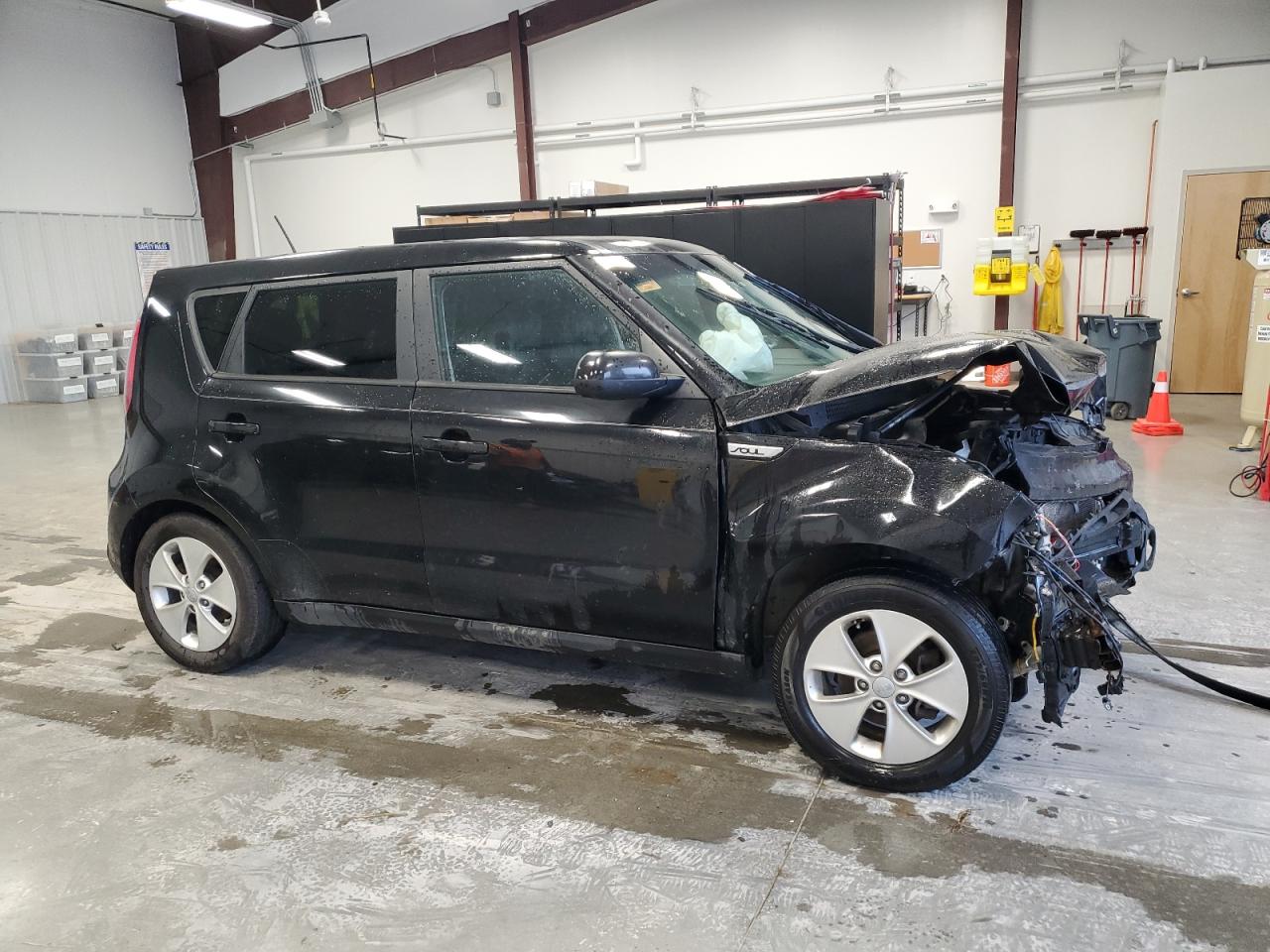 2015 KIA Soul VIN KNDJN2A23F7801300 Copart auction photo, front end / side damage thumbnail 4