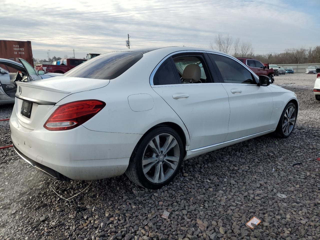 2015 Mercedes-Benz C-klasse VIN 55SWF4JB2FU093001 Copart auction photo, front end damage thumbnail 3