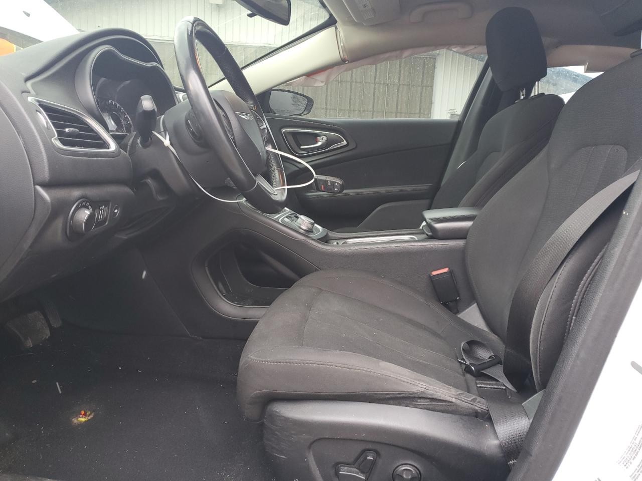 2015 Chrysler 200 VIN 1C3CCCAB9FN680647 Copart auction photo, front end / rear end damage thumbnail 7