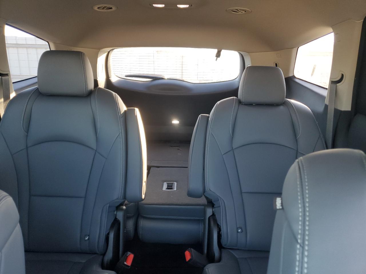 2021 Buick Enclave VIN 5GAERBKW2MJ244789 Copart auction photo, minor dent/scratches damage thumbnail 10