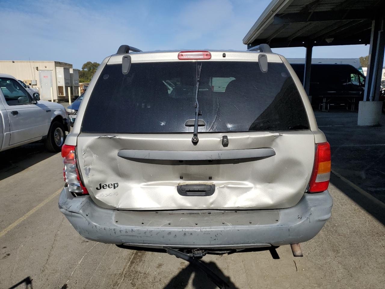 2004 Jeep Grand Cherokee VIN 1J4GW48S04C310075 Copart auction photo, front end / side damage thumbnail 6