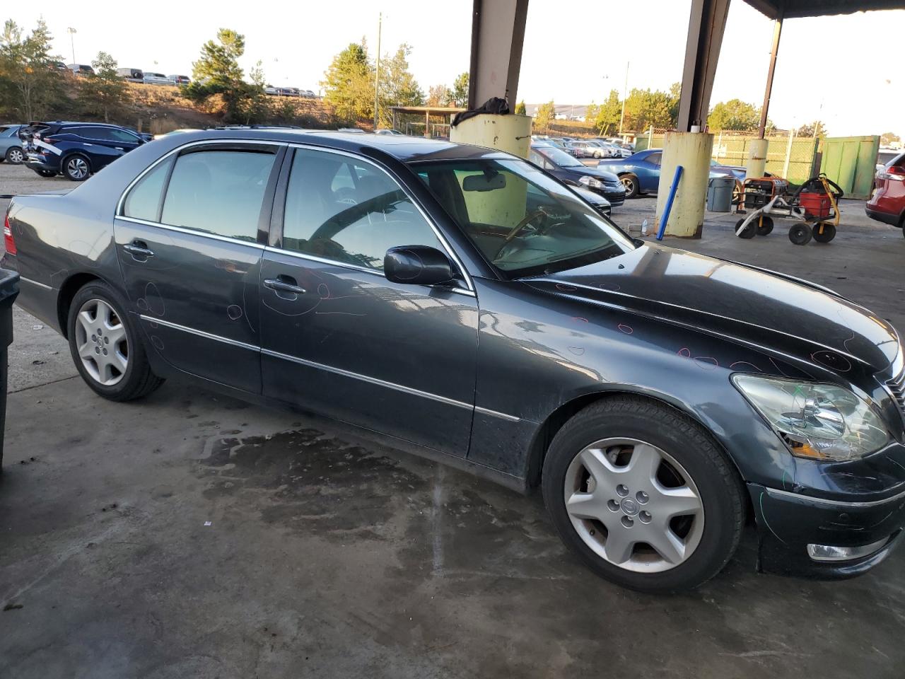 2004 Lexus LS VIN JTHBN36F440169448 Copart auction photo, minor dent/scratches damage thumbnail 4