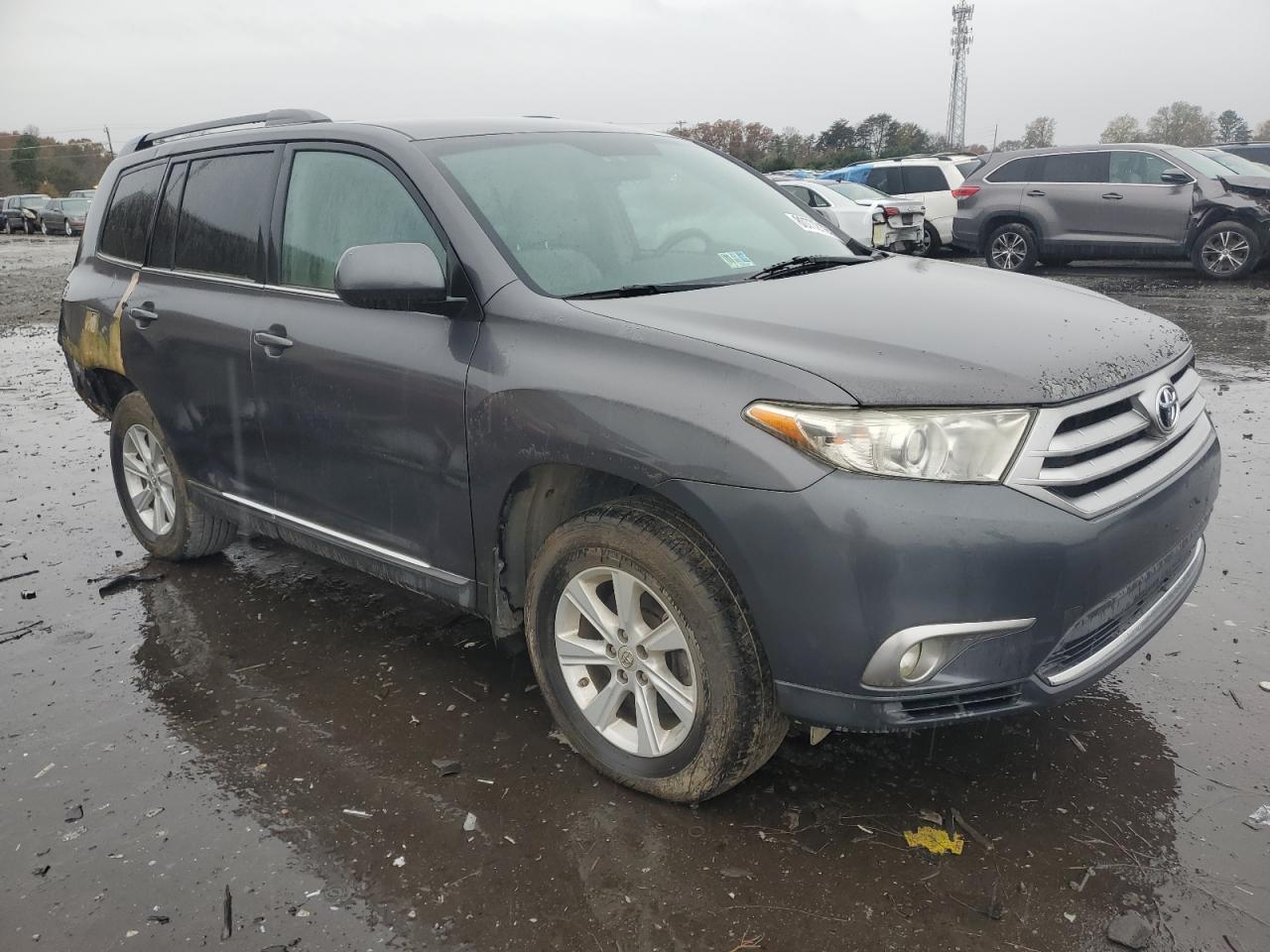 2012 Toyota Highlander VIN 5TDBK3EH9CS111442 Copart auction photo, rear end / minor dent/scratches damage thumbnail 4
