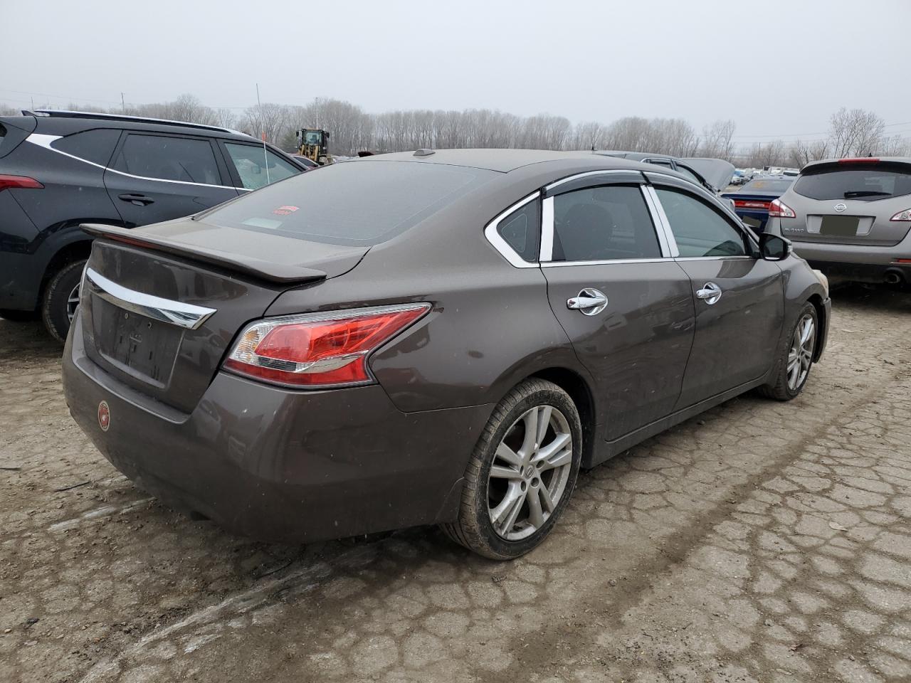 2015 Nissan Altima VIN 1N4BL3AP9FC170934 Copart auction photo, front end / side damage thumbnail 3