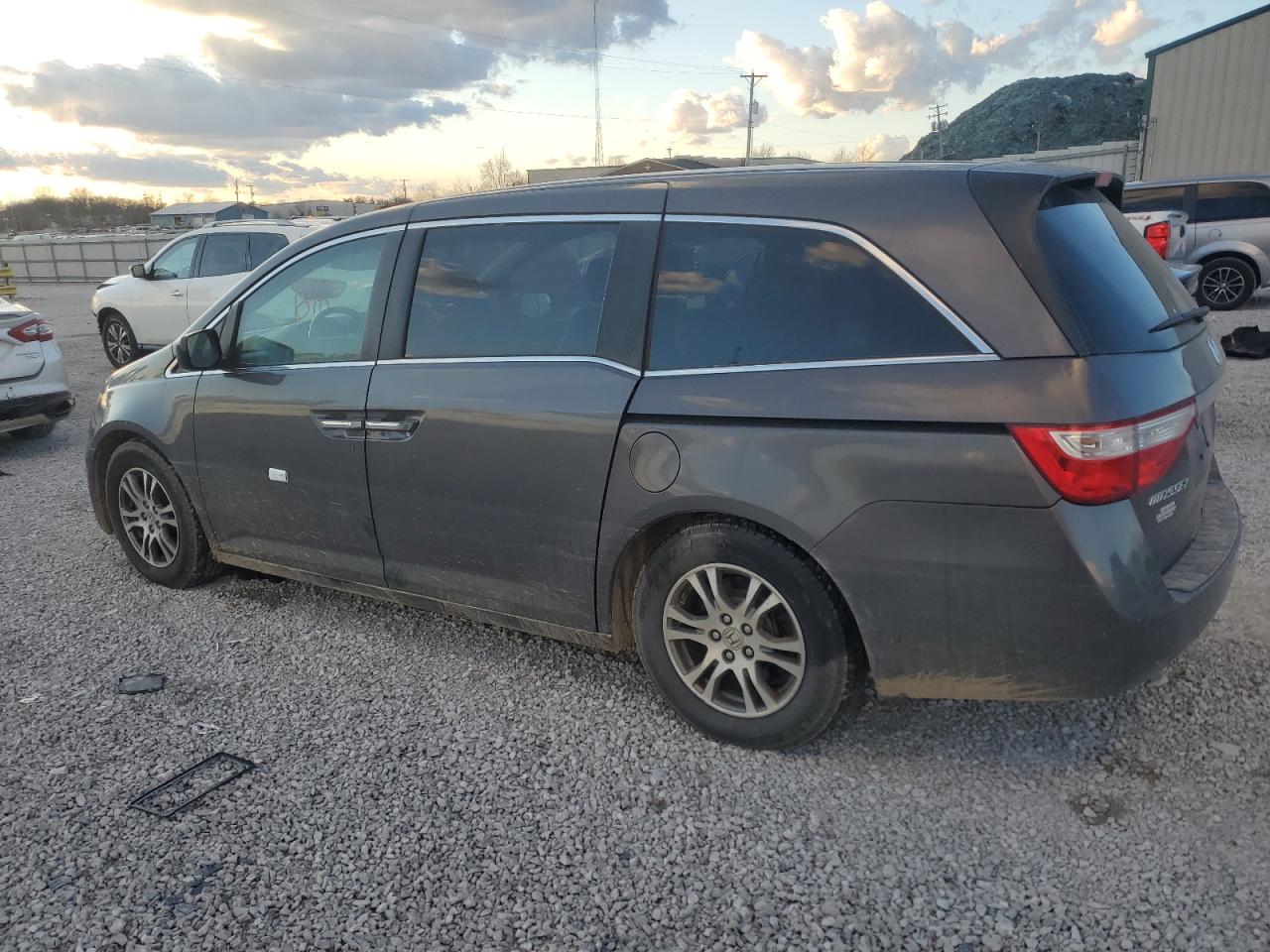 2013 Honda Odyssey VIN 5FNRL5H61DB088519 Copart auction photo, water/flood damage thumbnail 2