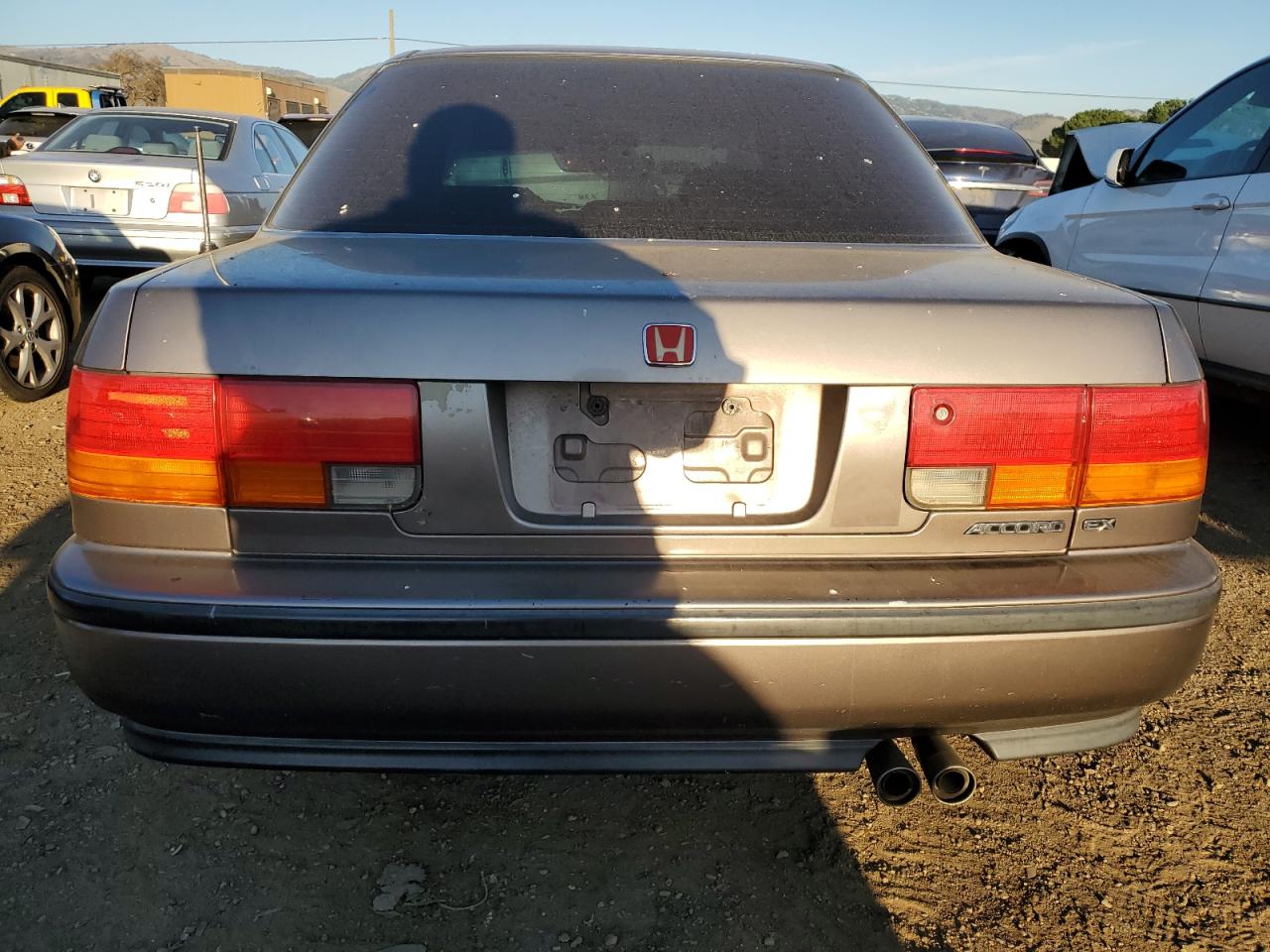 1993 Honda Accord VIN JHMCB7670PC054233 Copart auction photo, vandalism damage thumbnail 6