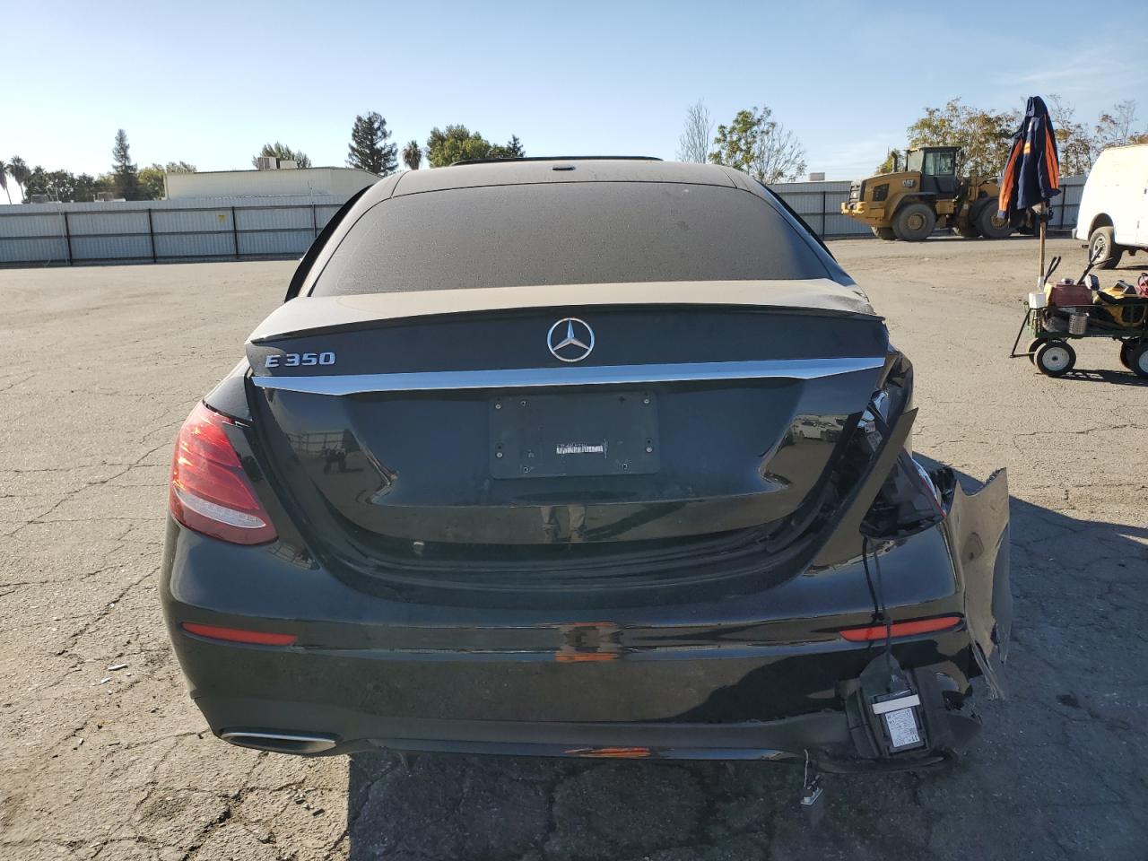 2020 Mercedes-Benz E-klasse VIN W1KZF8DB4LA830033 Copart auction photo, side / rear end damage thumbnail 6