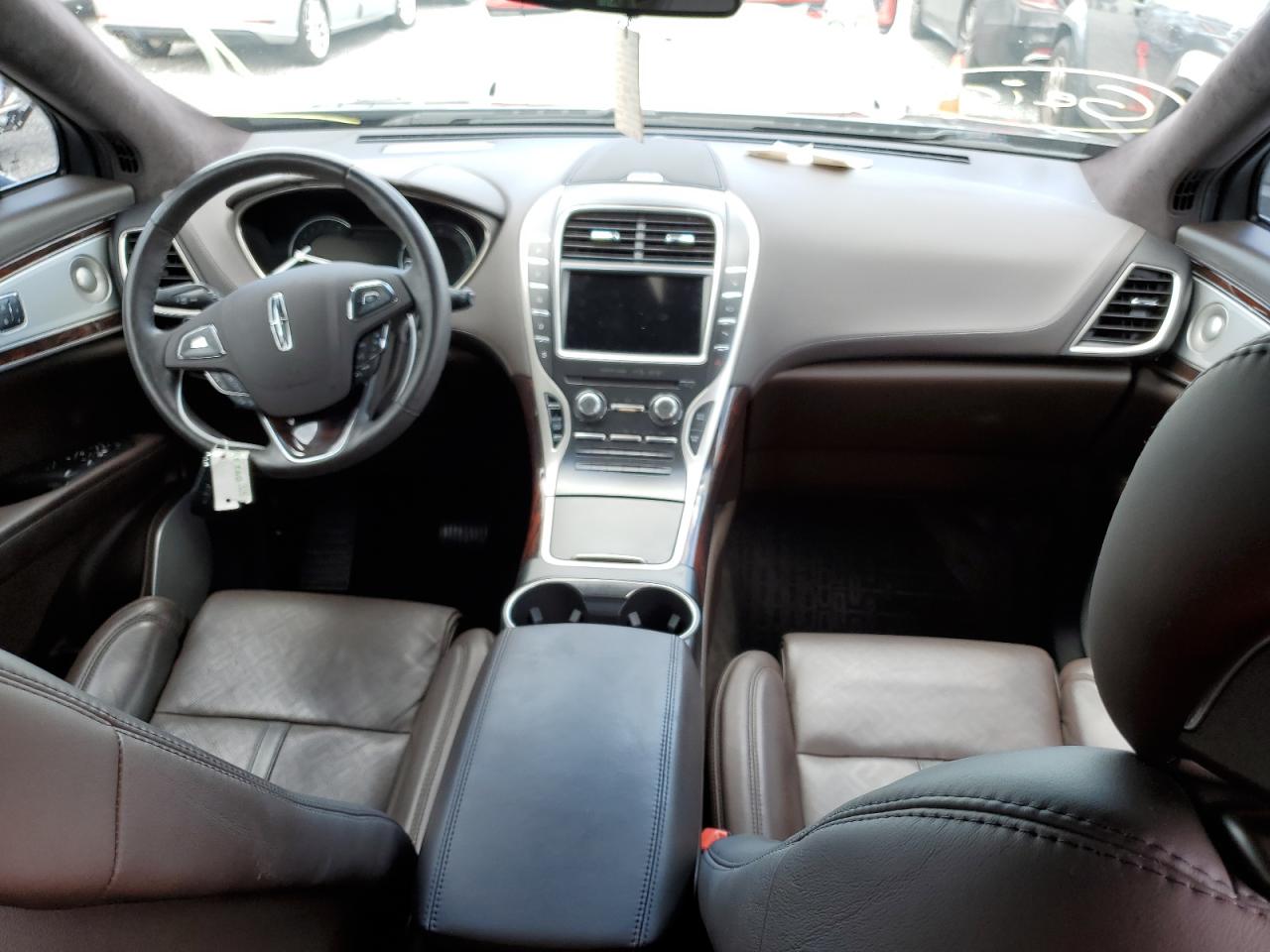 2017 Lincoln MKX VIN 2LMPJ9JP1HBL43342 Copart auction photo, water/flood damage thumbnail 8