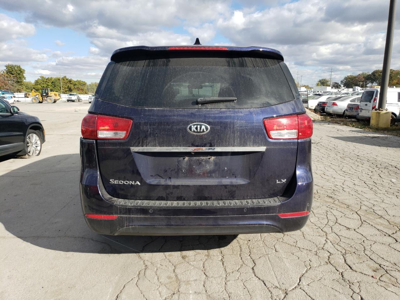 2018 KIA Sedona VIN KNDMB5C15J6350896 Copart auction photo, side / rear end damage thumbnail 6