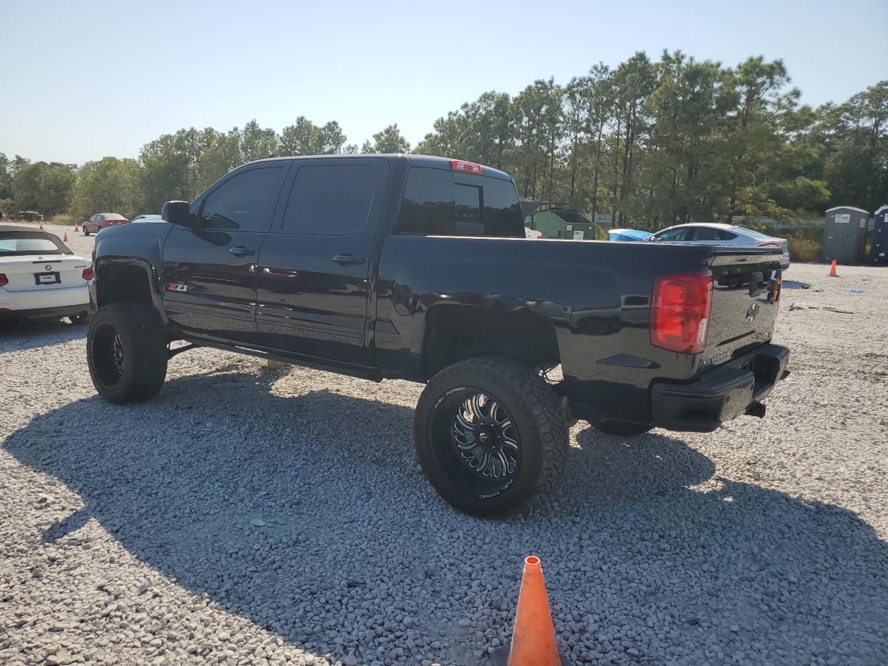 2018 Chevrolet Silverado VIN 3GCUKSEC1JG194108 Copart auction photo, side damage thumbnail 2