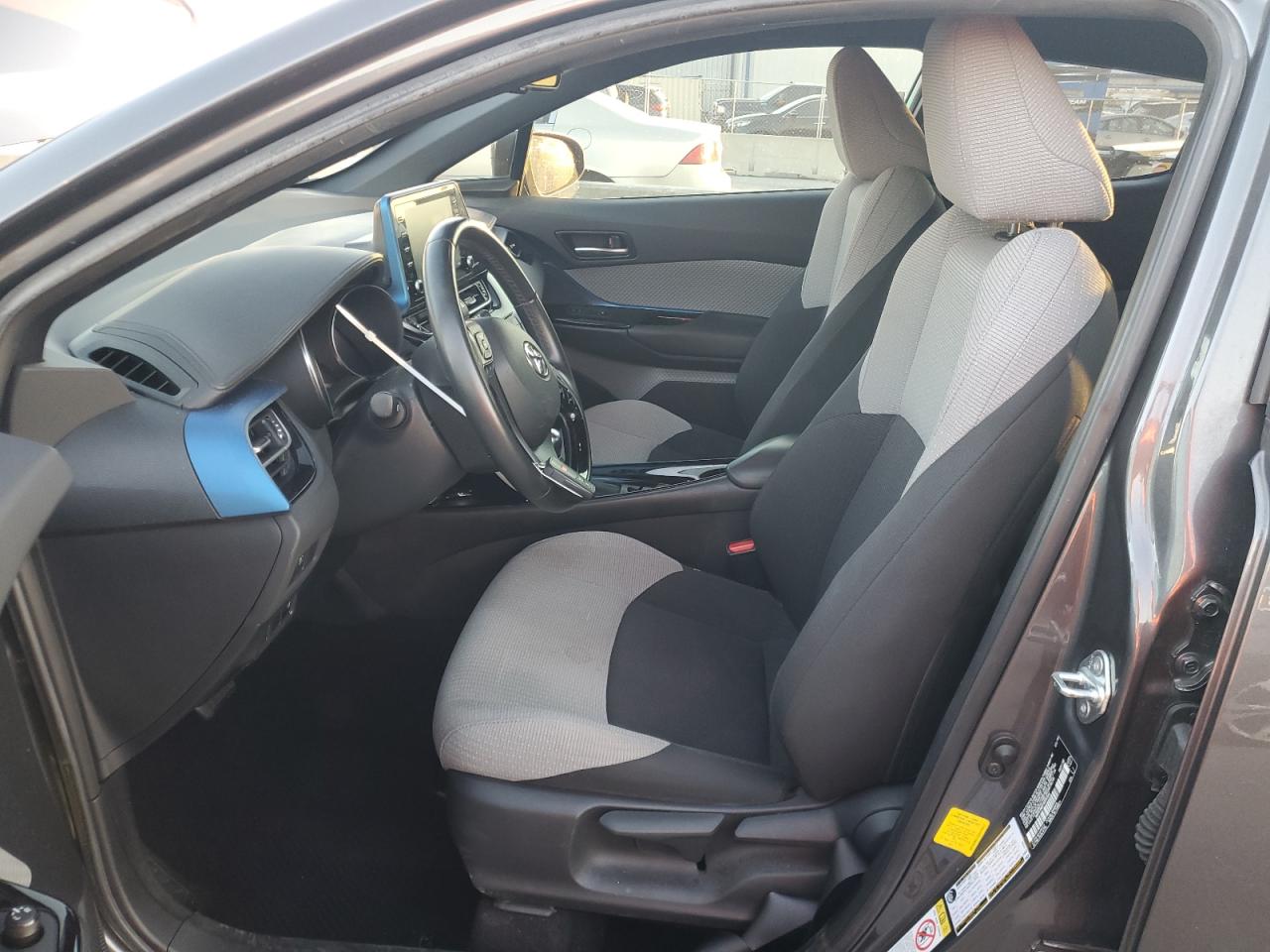 2019 Toyota C-HR VIN NMTKHMBX1KR093662 Copart auction photo, front end / side damage thumbnail 7