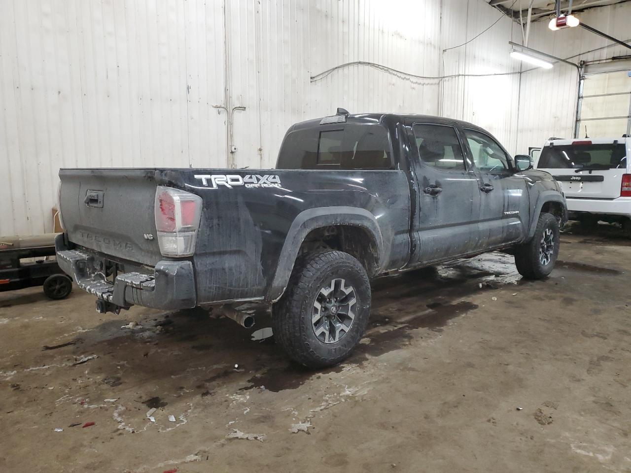 2022 Toyota Tacoma VIN 3TMDZ5BN8NM131243 Copart auction photo, front end damage thumbnail 3