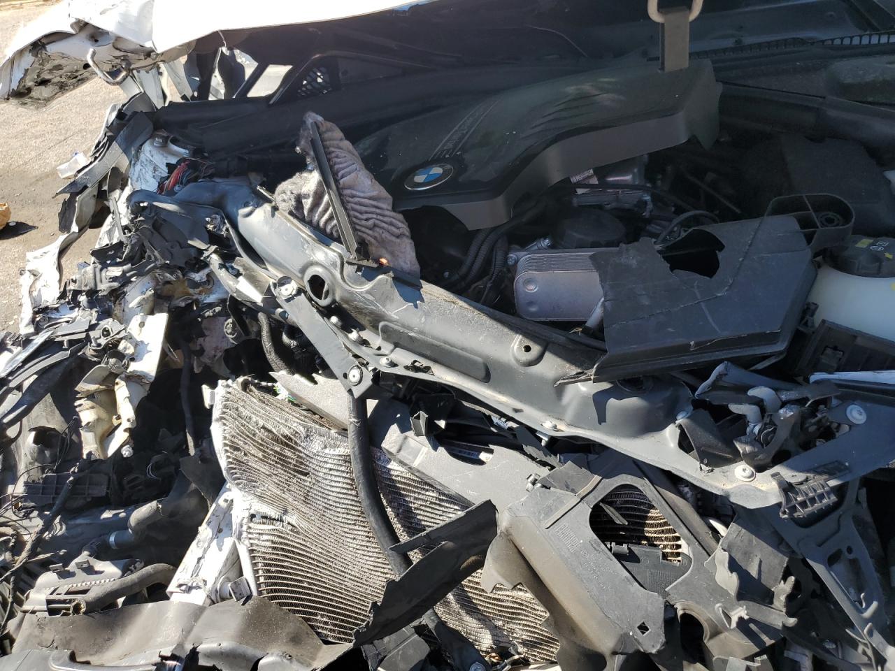 2016 BMW 3er VIN WBA8Z5C59GG501920 Copart auction photo, front end damage thumbnail 12
