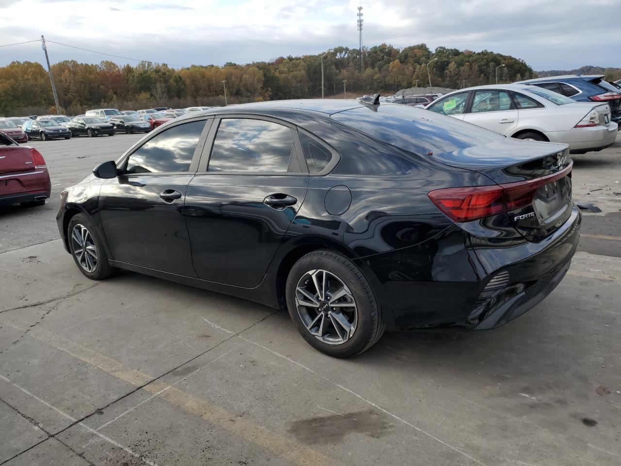 2023 KIA Forte VIN 3KPF24AD3PE673850 Copart auction photo, side / minor dent/scratches damage thumbnail 2