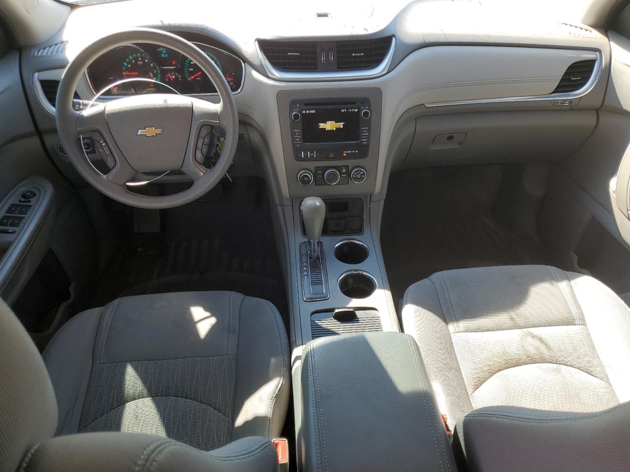 2017 Chevrolet Traverse VIN 1GNKRFED8HJ186820 Copart auction photo, hail damage thumbnail 8