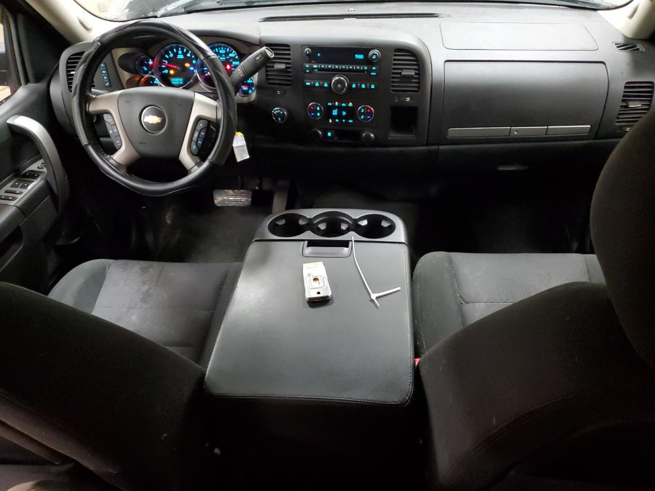 2011 Chevrolet Silverado VIN 1GCRKSE39BZ308184 Copart auction photo, front end / minor dent/scratches damage thumbnail 8