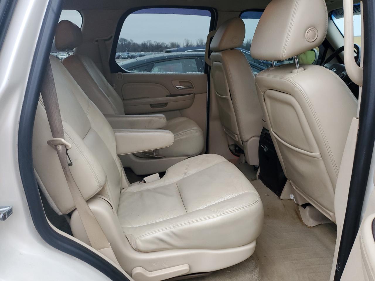 2007 Cadillac Escalade VIN 1GYFK63807R189953 Copart auction photo, side / front end damage thumbnail 11
