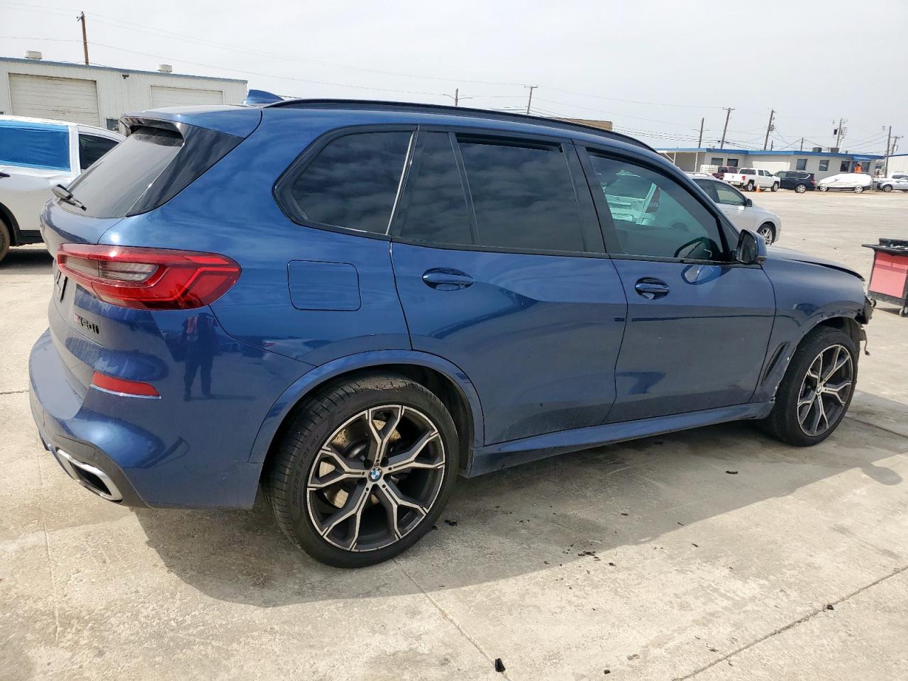 2019 BMW X5 VIN 5UXJU2C5XKLN66811 Copart auction photo, front end damage thumbnail 3