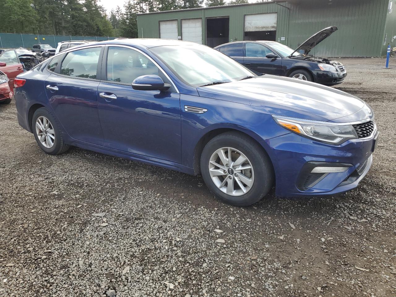 2019 KIA Optima VIN 5XXGT4L38KG275720 Copart auction photo, biohazard/chemical damage thumbnail 4