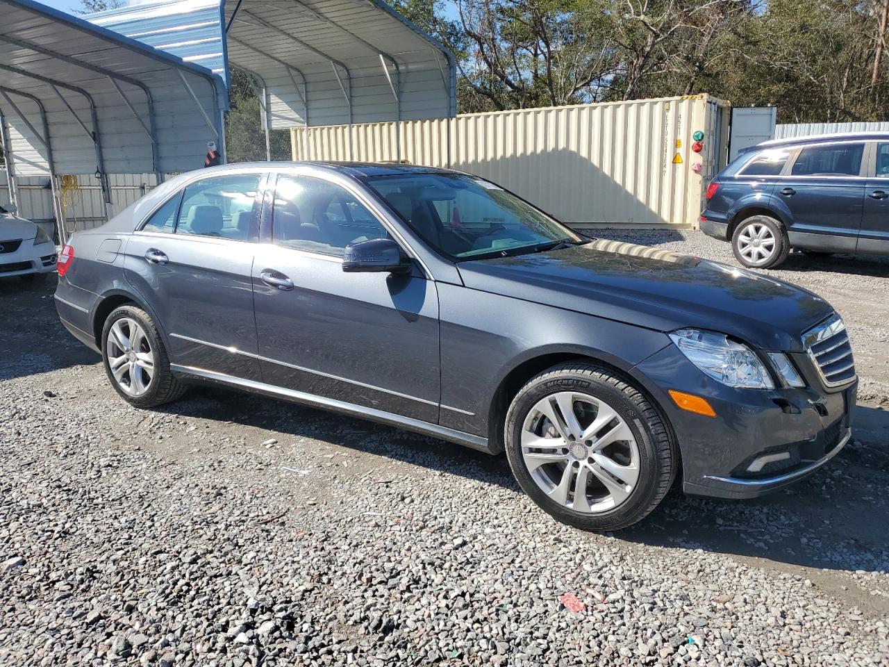 2010 Mercedes-Benz E-klasse VIN WDDHF7CB4AA213798 Copart auction photo, front end damage thumbnail 4