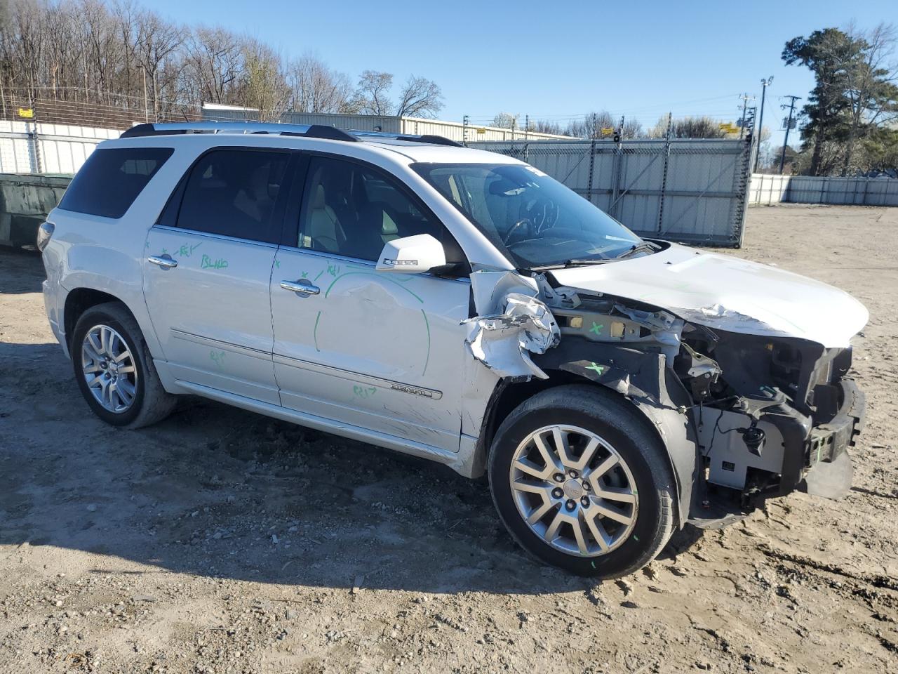 2016 GMC Acadia VIN 1GKKVTKD2GJ318156 Copart auction photo, front end damage thumbnail 4
