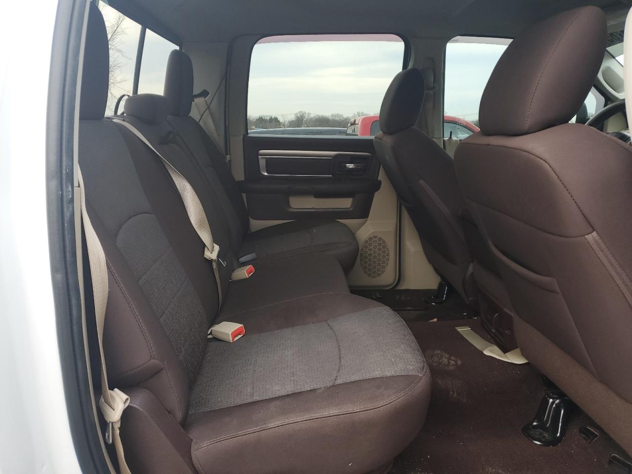 2018 RAM 3500 VIN 3C63R3DJ3JG220390 Copart auction photo, minor dent/scratches damage thumbnail 11