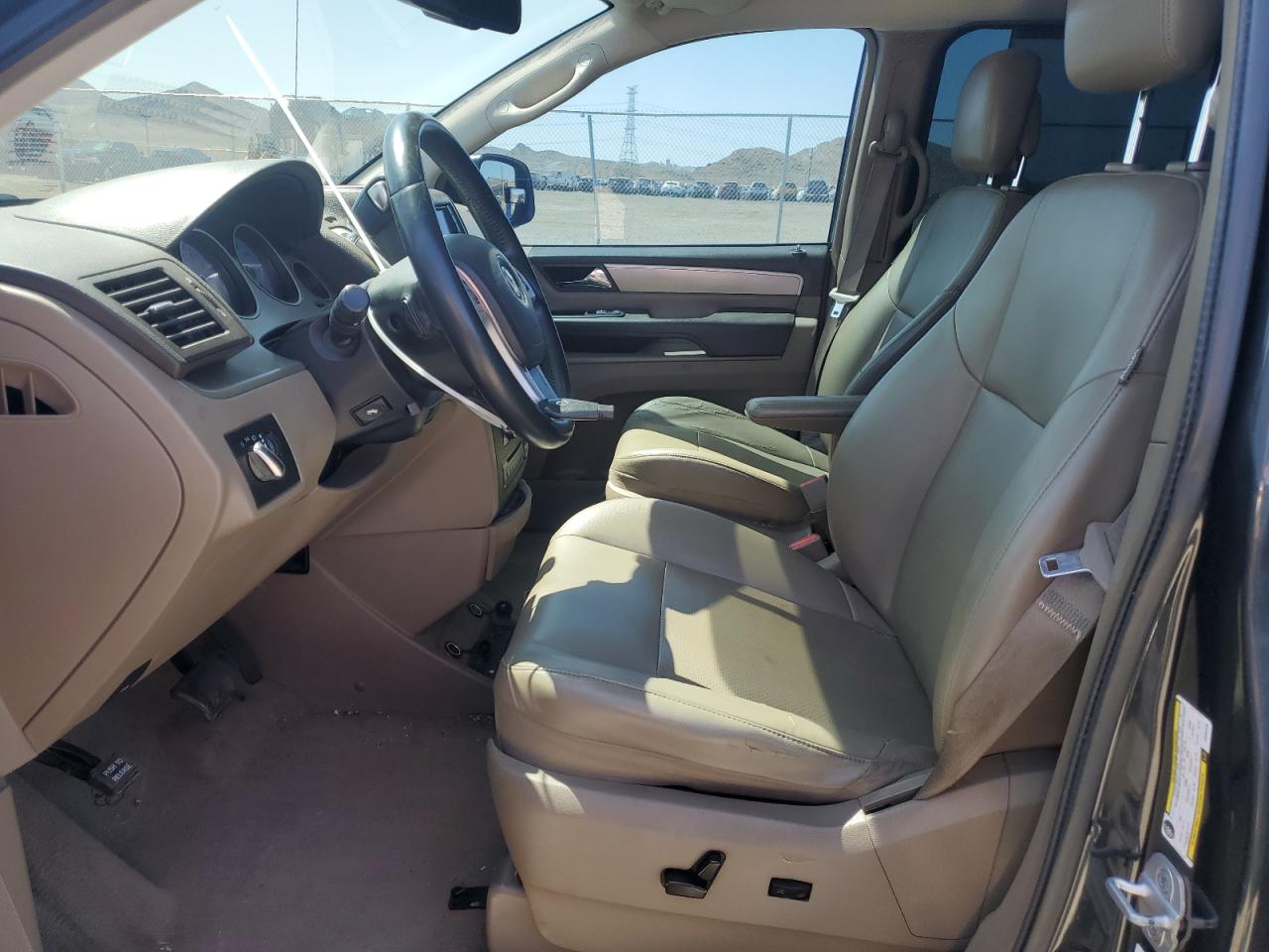 2012 Volkswagen Routan VIN 2C4RVABG7CR354620 Copart auction photo, front end damage thumbnail 7
