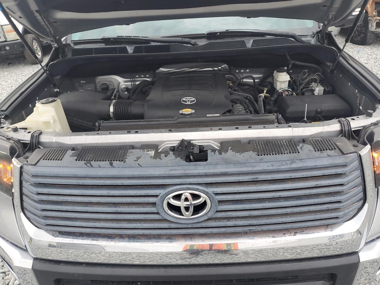 2015 Toyota Tundra VIN 5TFHW5F12FX452093 Copart auction photo, vandalism / minor dent/scratches damage thumbnail 7