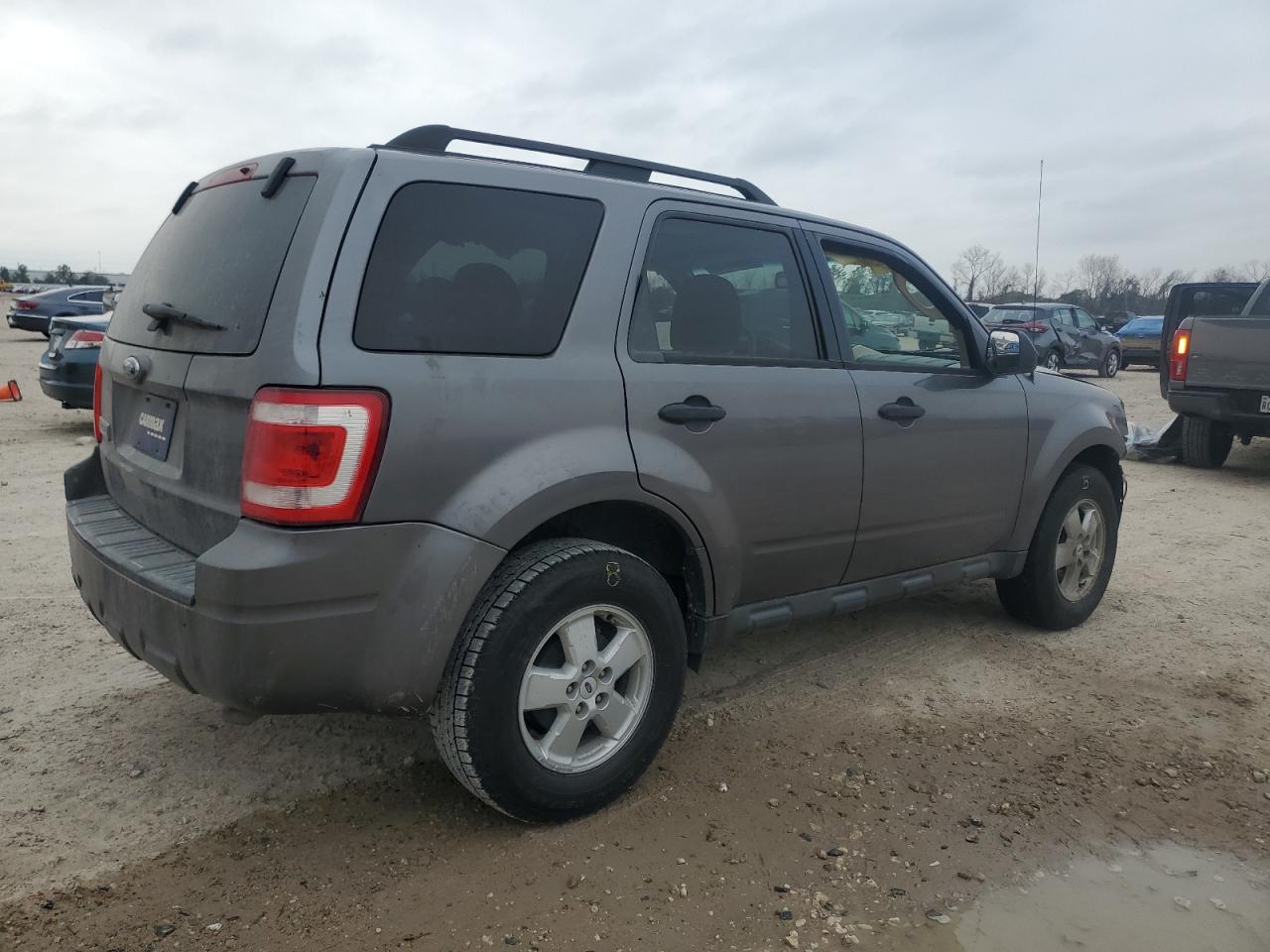 2009 Ford Escape VIN 1FMCU03709KA07375 Copart auction photo, front end / minor dent/scratches damage thumbnail 3