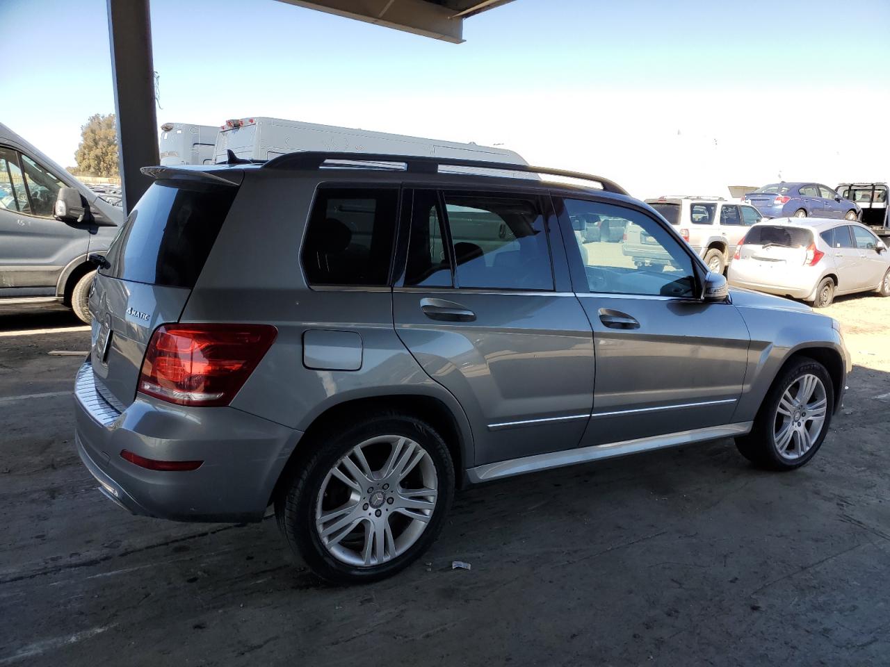 2015 Mercedes-Benz GLK-klasse VIN WDCGG8JB9FG437305 Copart auction photo, rear end damage thumbnail 3