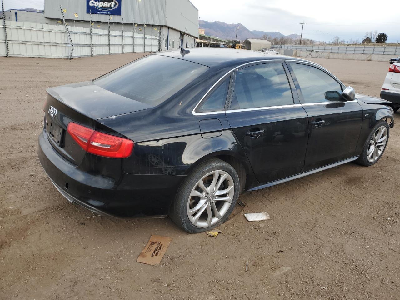 2013 Audi RS4 VIN WAUBGAFL6DA129983 Copart auction photo, vandalism / front end damage thumbnail 3