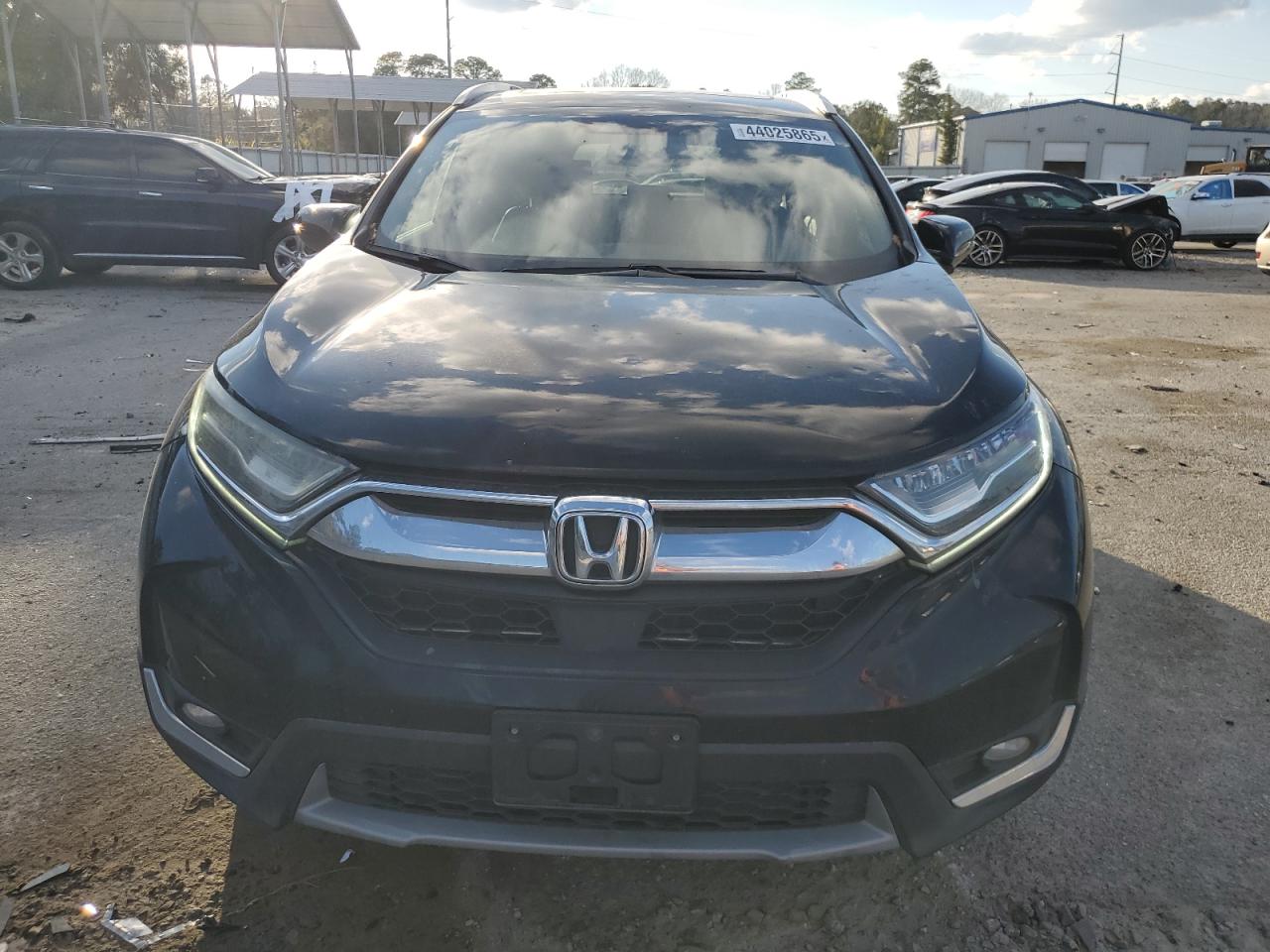 2017 Honda CR-V VIN 7FARW1H9XHE025617 Copart auction photo, side / rear end damage thumbnail 5