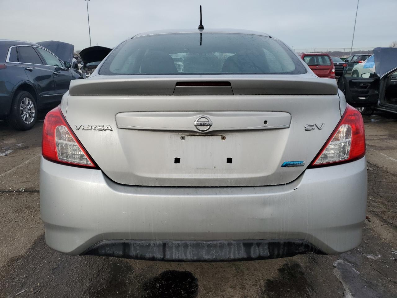 2016 Nissan Versa VIN 3N1CN7AP4GL806975 Copart auction photo, minor dent/scratches damage thumbnail 6