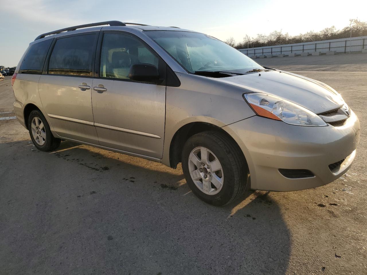 2006 Toyota Sienna VIN 5TDZA23CX6S429769 Copart auction photo, side damage thumbnail 4