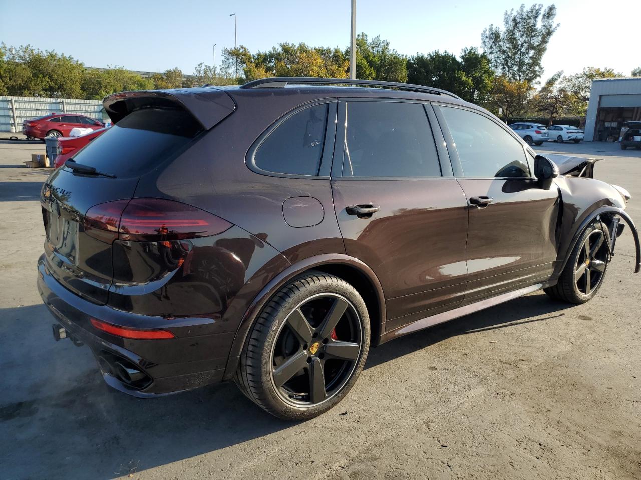 2017 Porsche Cayenne VIN WP1AD2A25HLA81008 Copart auction photo, front end damage thumbnail 3