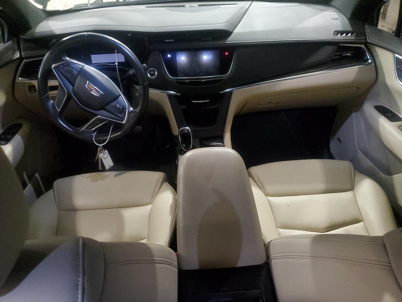 2019 Cadillac XT5 VIN 1GYKNARSXKZ132888 Copart auction photo, side / minor dent/scratches damage thumbnail 8