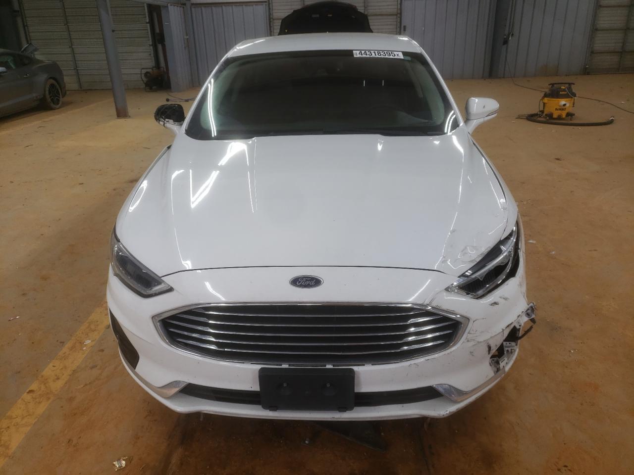 2019 Ford Fusion VIN 3FA6P0CDXKR139131 Copart auction photo, front end damage thumbnail 5