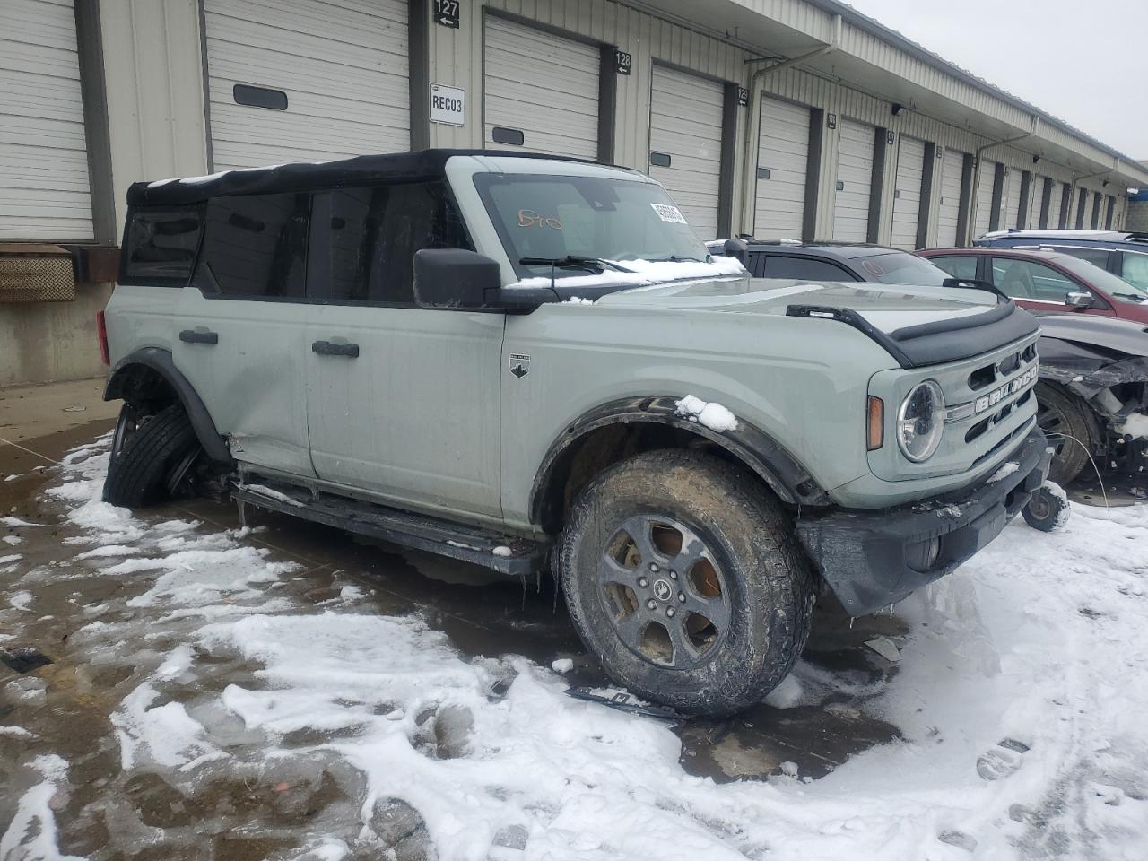 2022 Ford Bronco VIN 1FMDE5BH2NLA93298 Copart auction photo, undercarriage / all over damage thumbnail 4