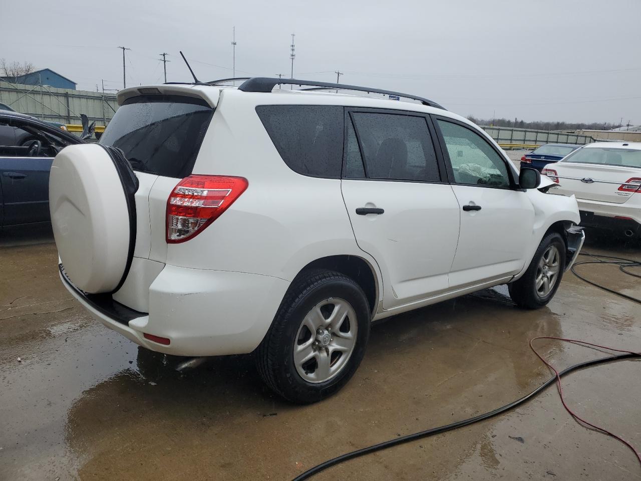 2011 Toyota RAV 4 VIN JTMZF4DV1BD030736 Copart auction photo, front end / rear end damage thumbnail 3