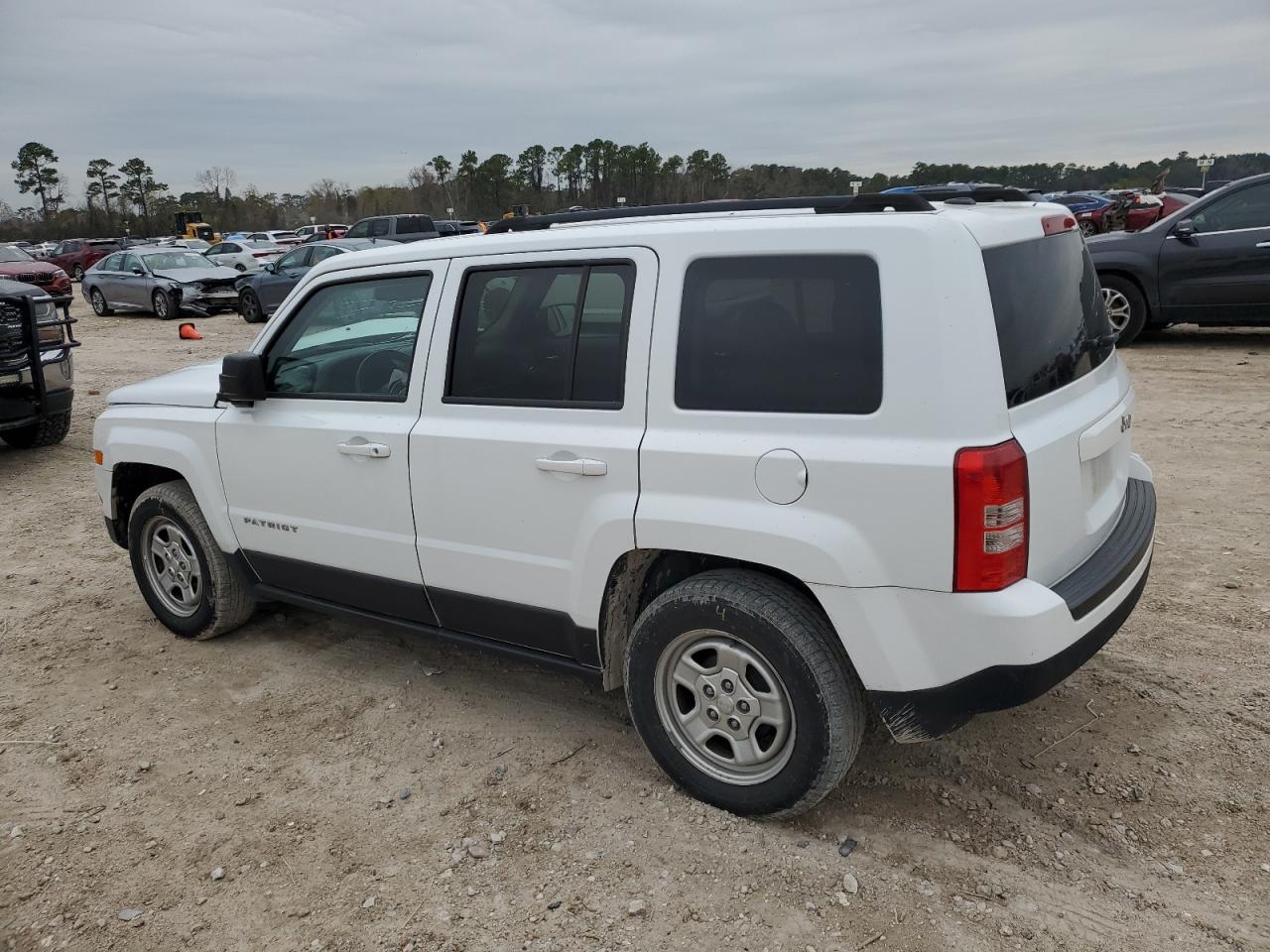 2016 Jeep Liberty (Patriot) VIN 1C4NJPBBXGD548486 Copart auction photo, front end damage thumbnail 2