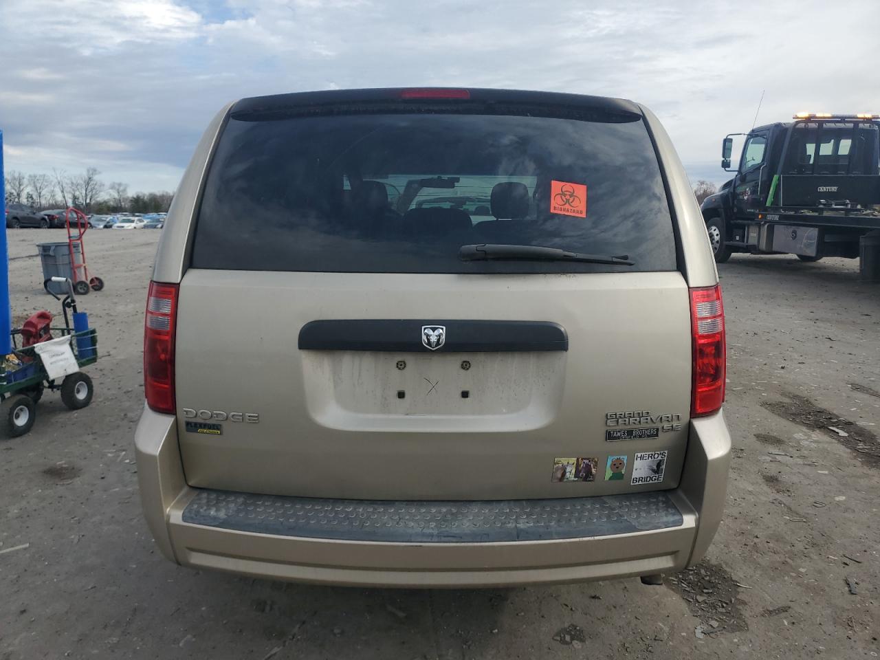2009 Dodge Caravan VIN 2D8HN44E09R693822 Copart auction photo, front end / minor dent/scratches damage thumbnail 6