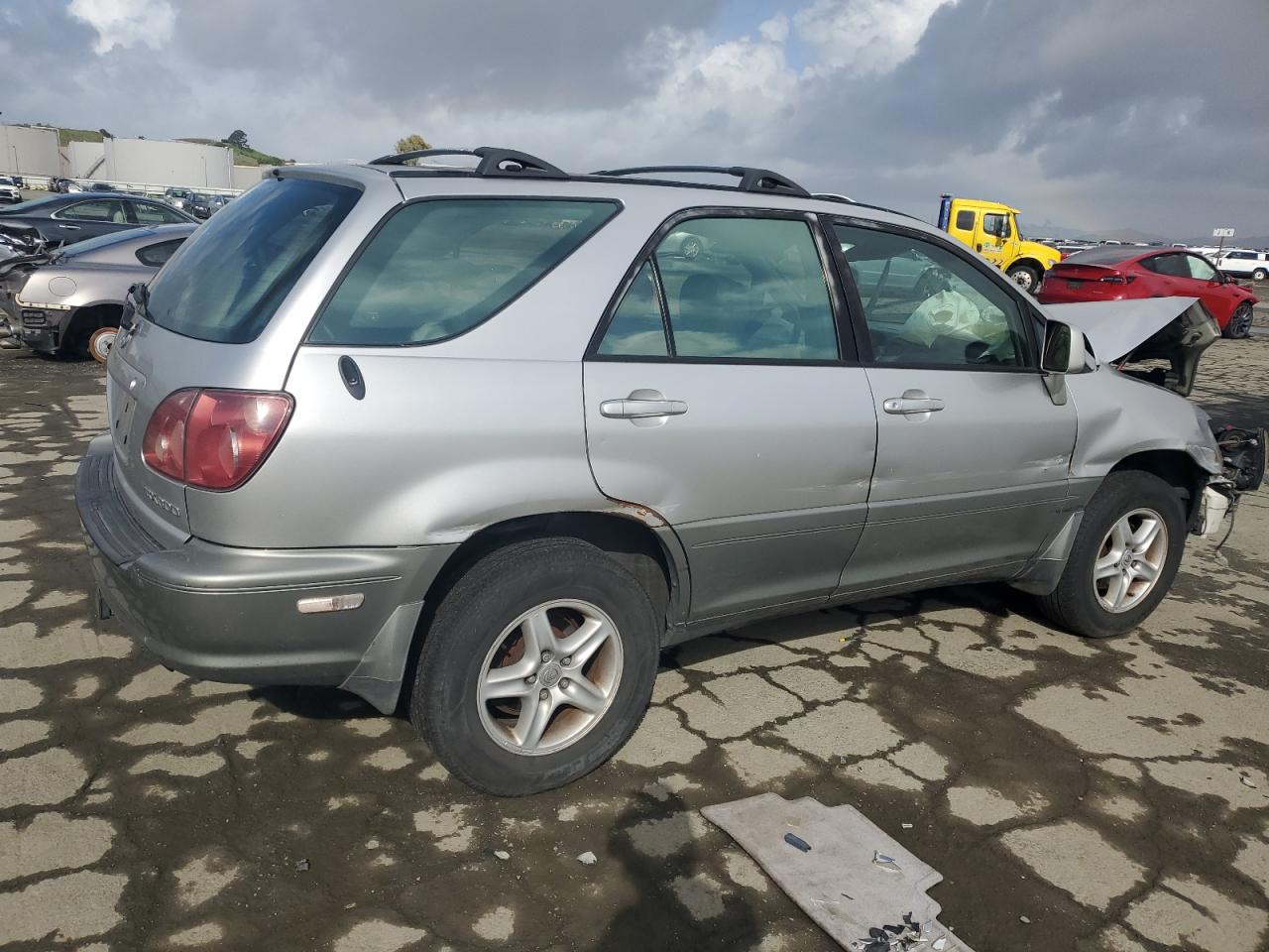2000 Lexus RX VIN JT6HF10U2Y0107709 Copart auction photo, front end damage thumbnail 3