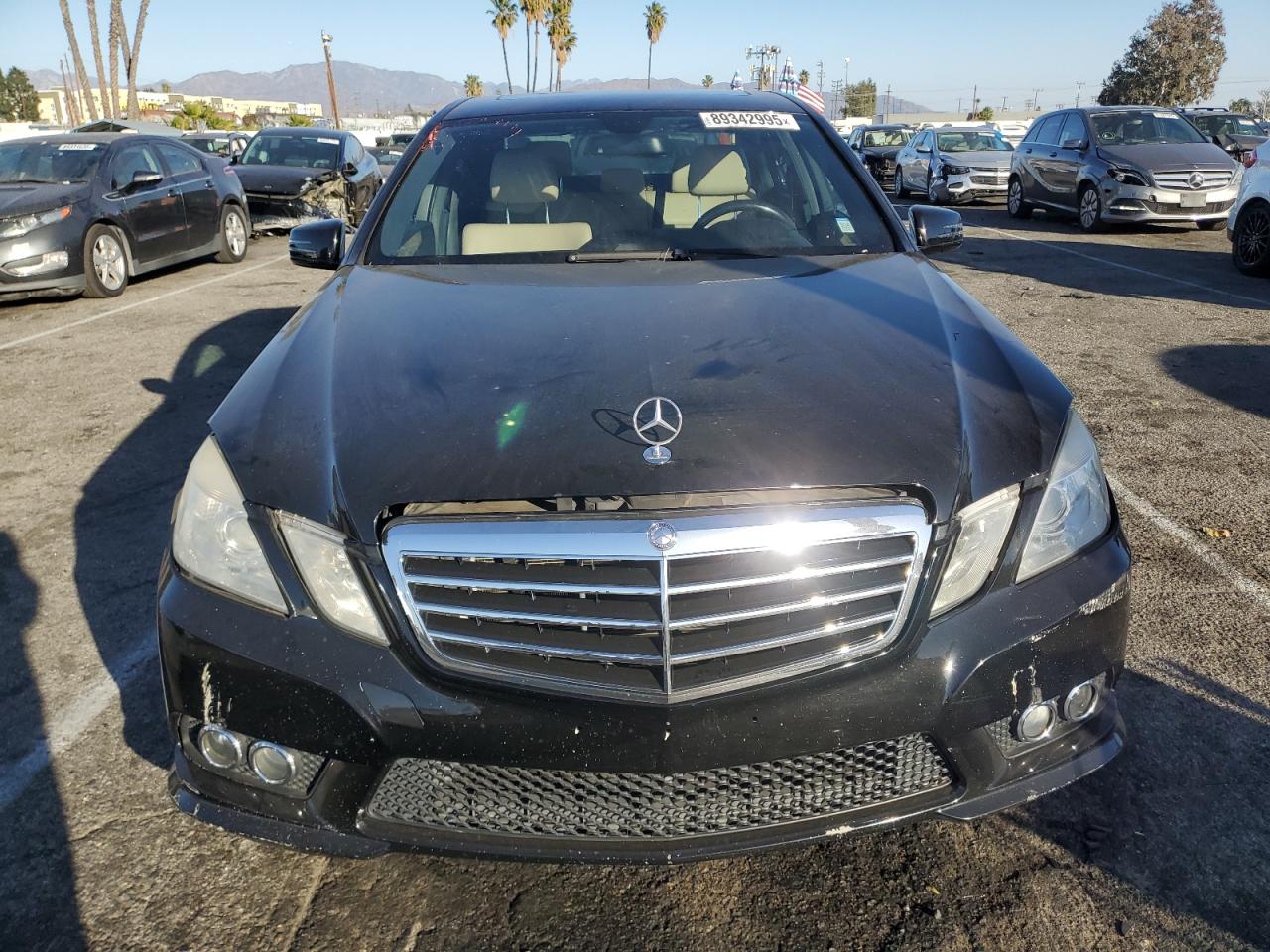 2010 Mercedes-Benz E-klasse VIN WDDHF8HB9AA053013 Copart auction photo, vandalism / minor dent/scratches damage thumbnail 5