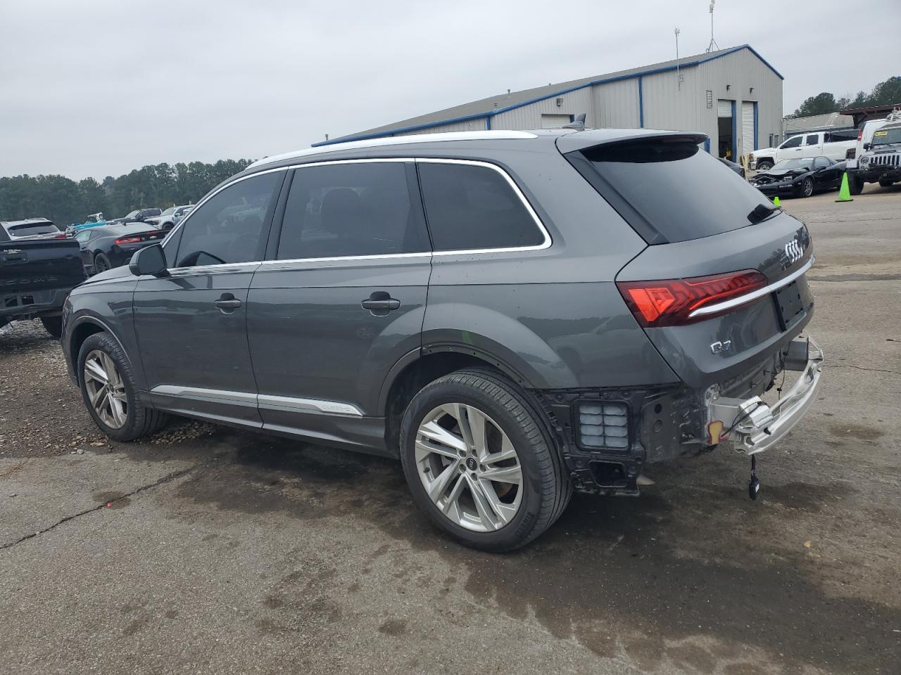 2021 Audi Q7 VIN WA1LJAF71MD015264 Copart auction photo, rear end / partial repair damage thumbnail 2