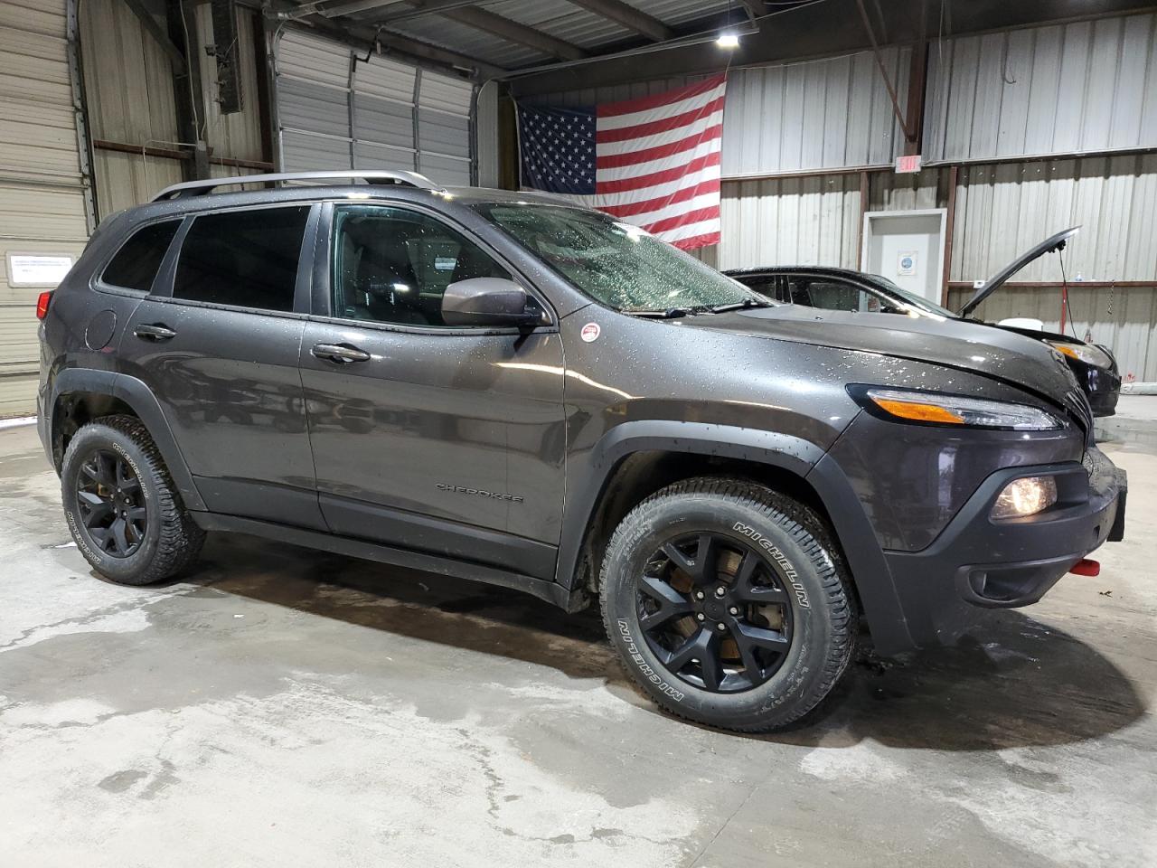 2016 Jeep Cherokee VIN 1C4PJMBS1GW176399 Copart auction photo, front end damage thumbnail 4
